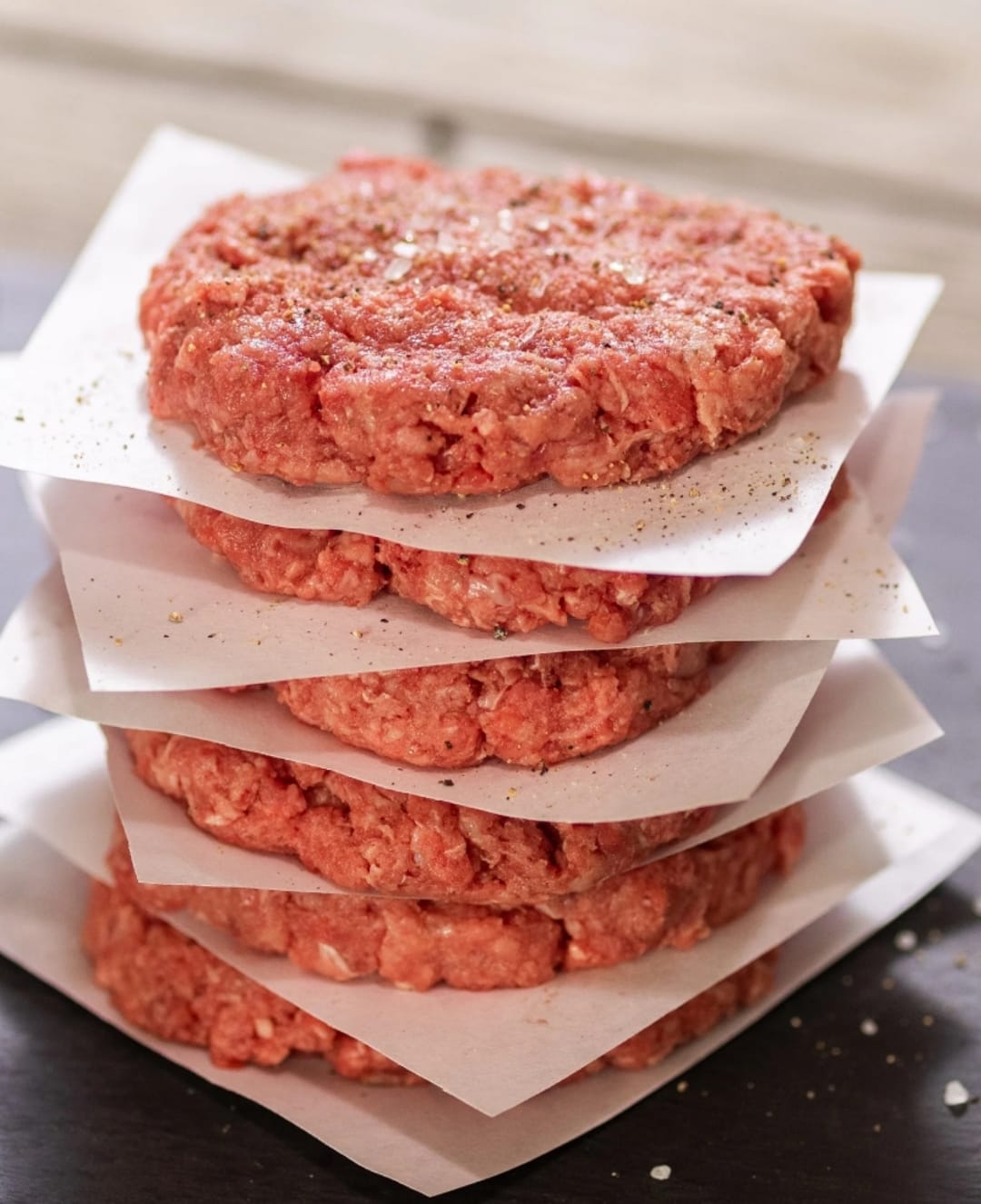 Almshqab Stuffed Cheese Chicken Burger